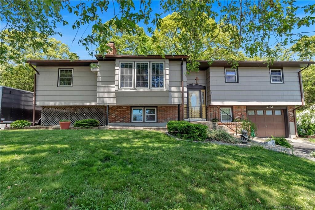 Property Photo:  4 Driscoll Drive  CT 06382