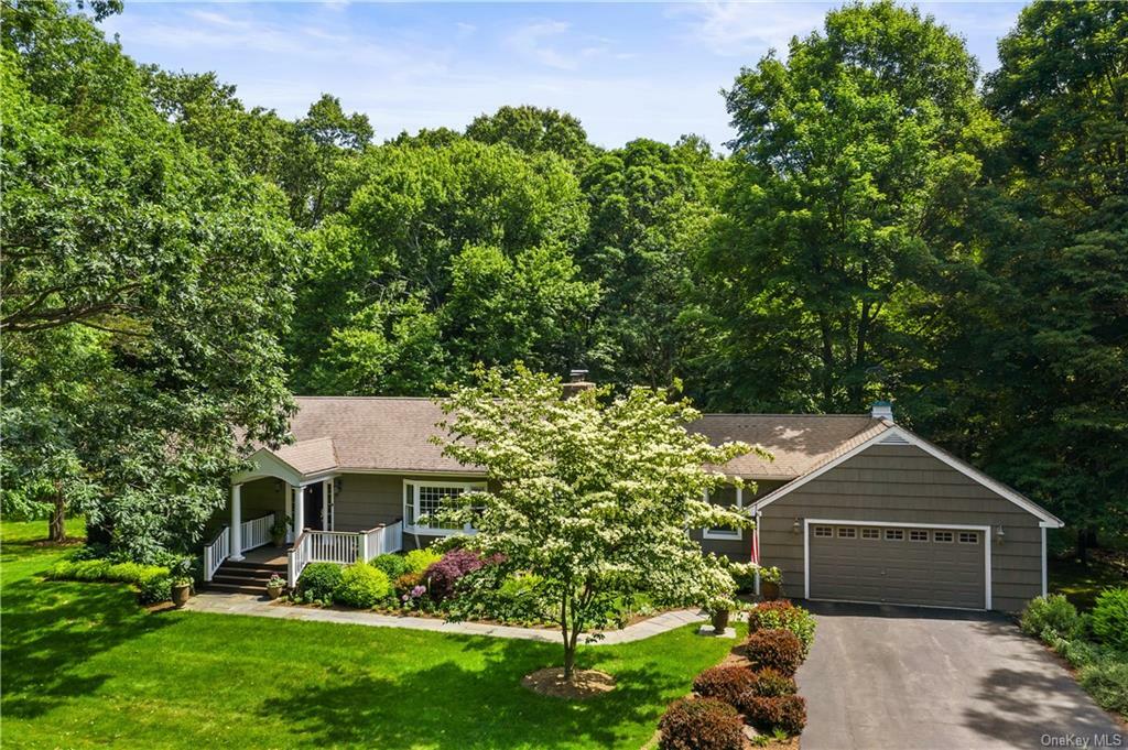 Property Photo:  8 Cradle Rock Road E  NY 10576 