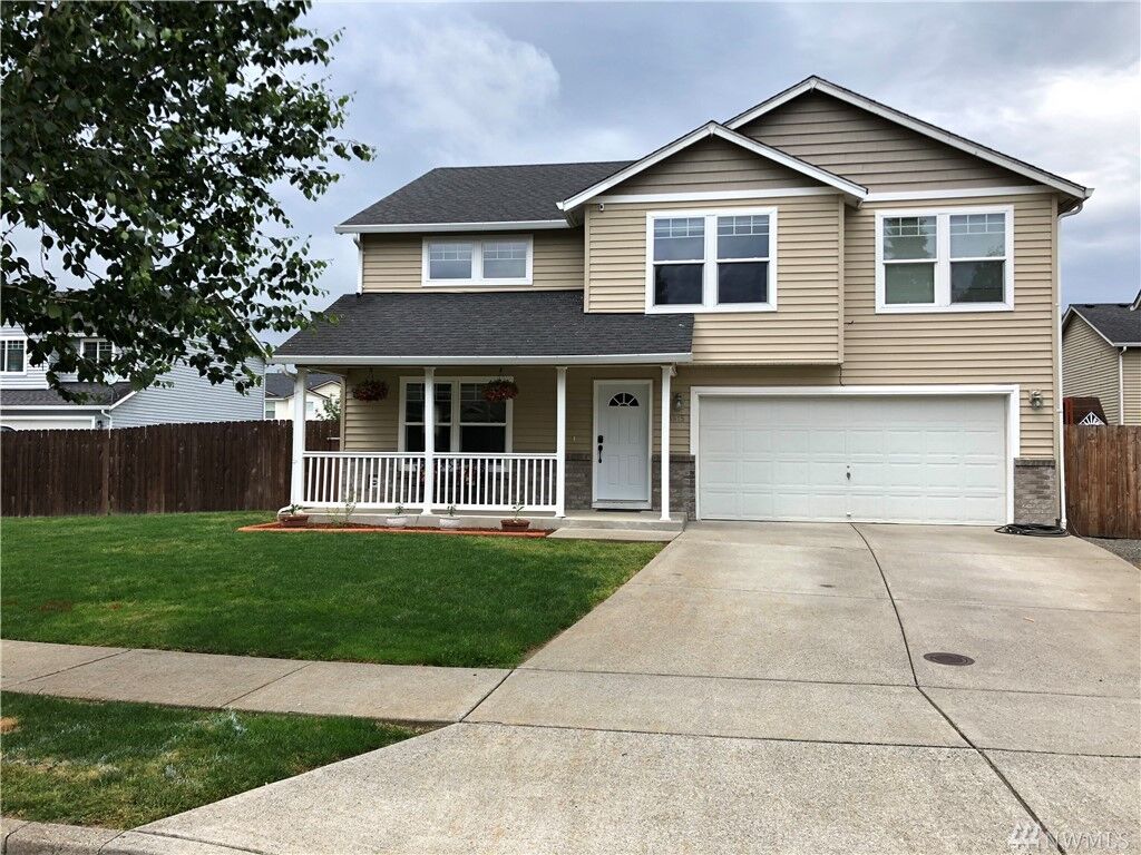 Property Photo: 1815 Island Drive WA 98632