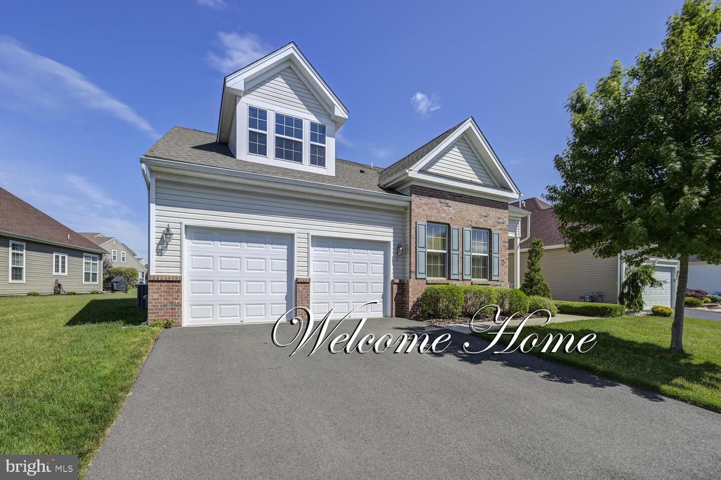 Property Photo:  11 Ravenslake Road  NJ 08831 