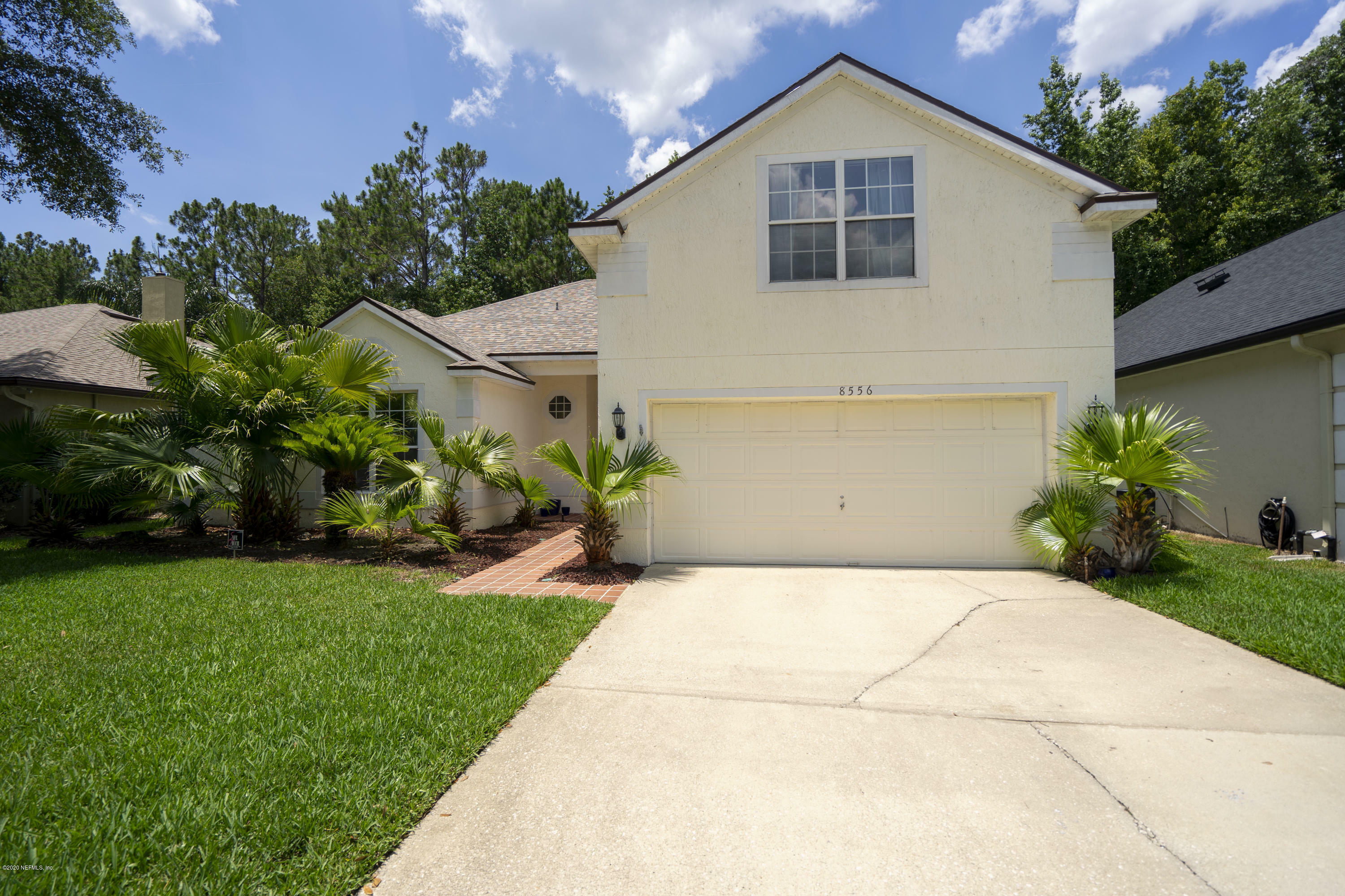 Property Photo:  8556 Glenbury Court N  FL 32256 