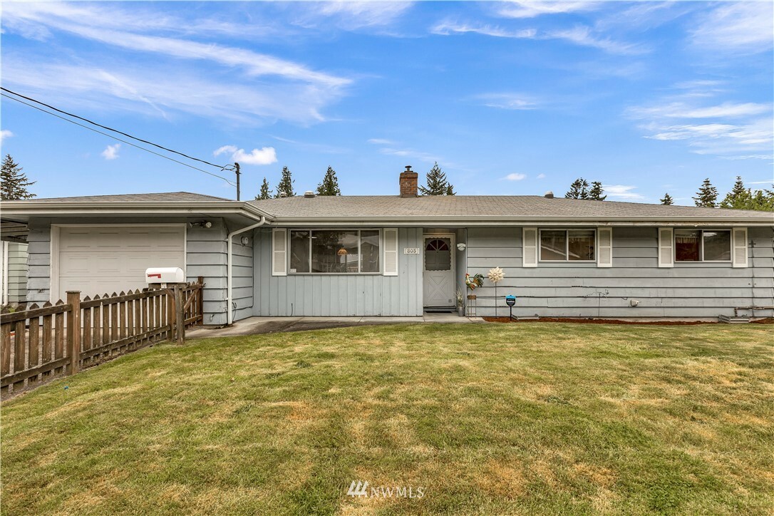 Property Photo:  805 26th Place SE  WA 98002 