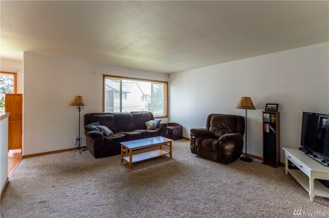 Property Photo:  643 W Horton Wy 231  WA 98226 