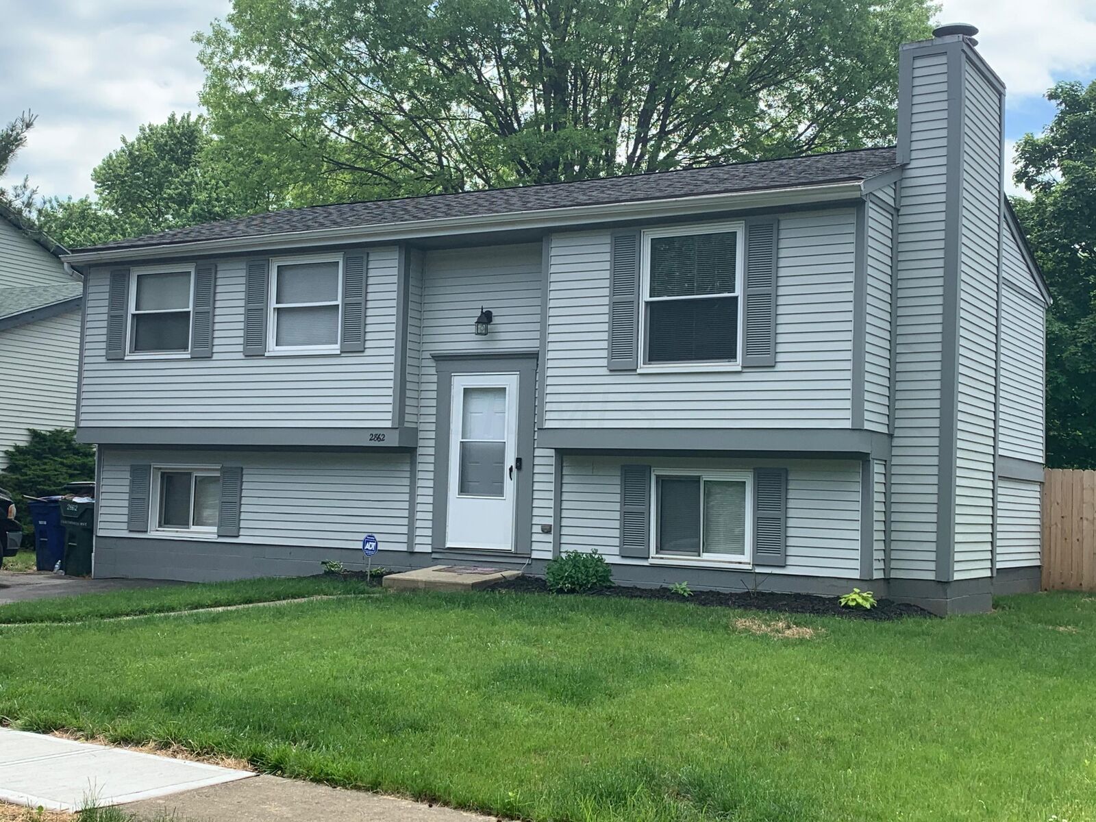 Property Photo:  2862 Chatsworth Way  OH 43068