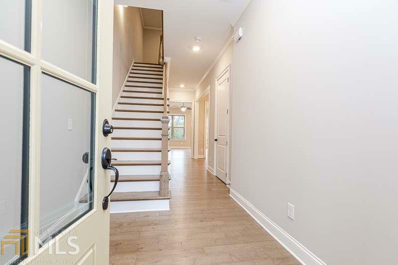 Property Photo: 1085 Heyward Way 61 GA 30009