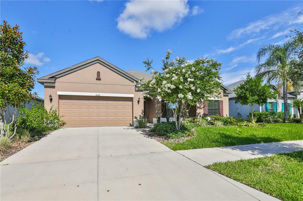 Property Photo:  2820 Shetland Ridge Drive  FL 33596 