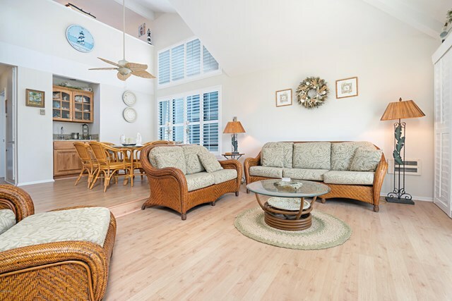 Property Photo:  2967 Harbor Boulevard  CA 93035 