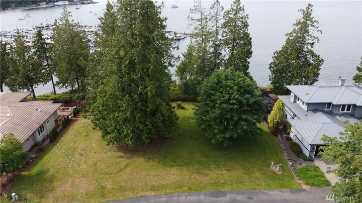 Property Photo:  19 Edgewater  WA 98339