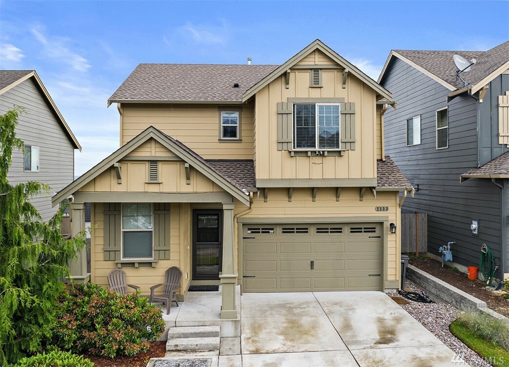 Property Photo: 2333 54th St SE WA 98092