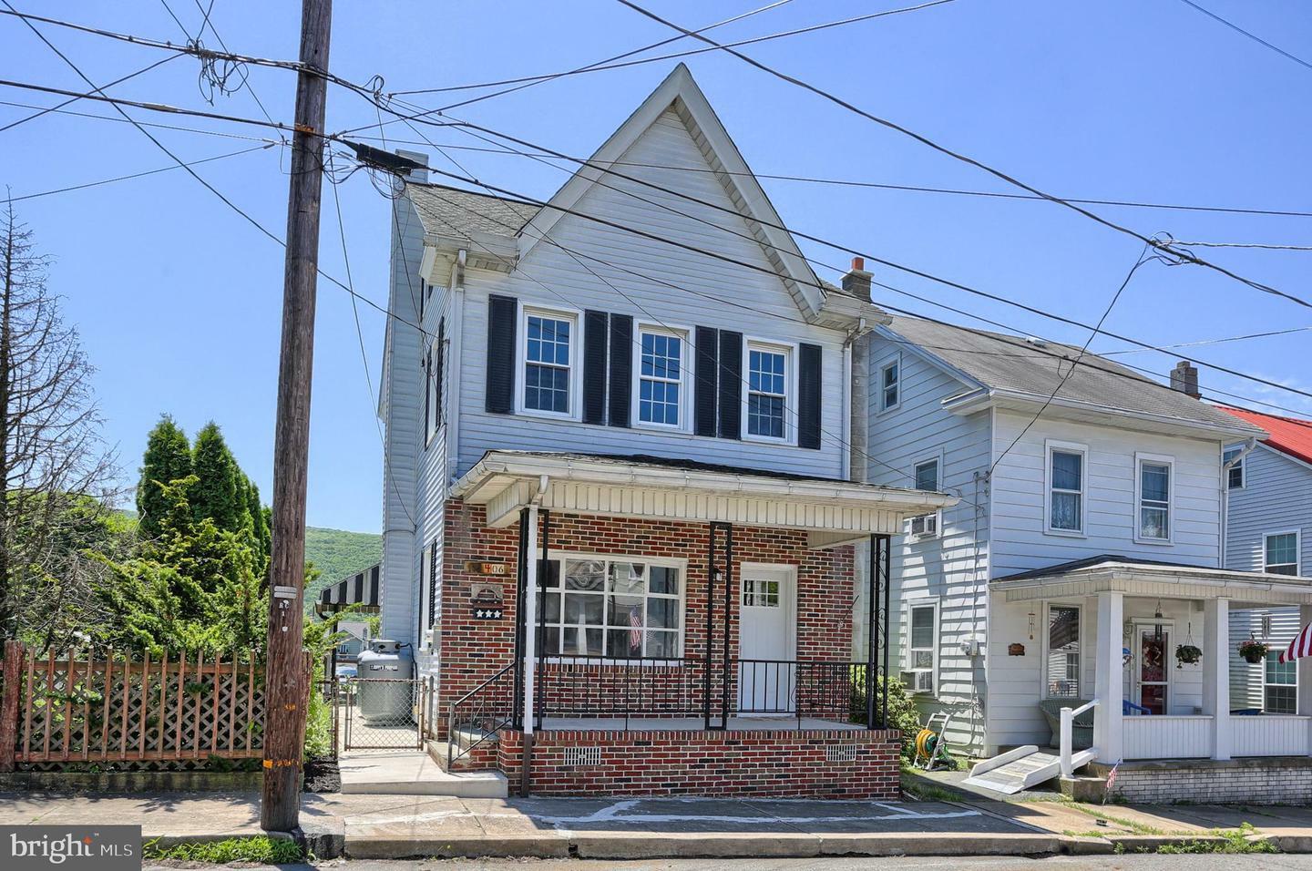 Property Photo: 406 Elizabeth Street PA 17098