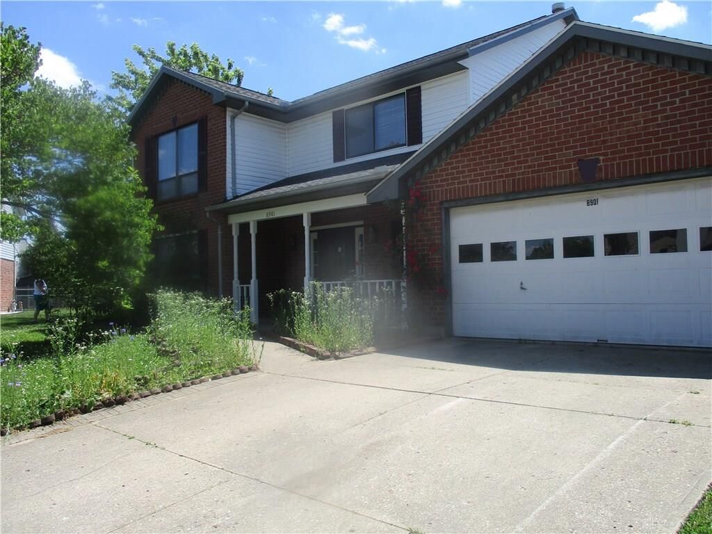 Property Photo: 8901 Canary Court OH 45424