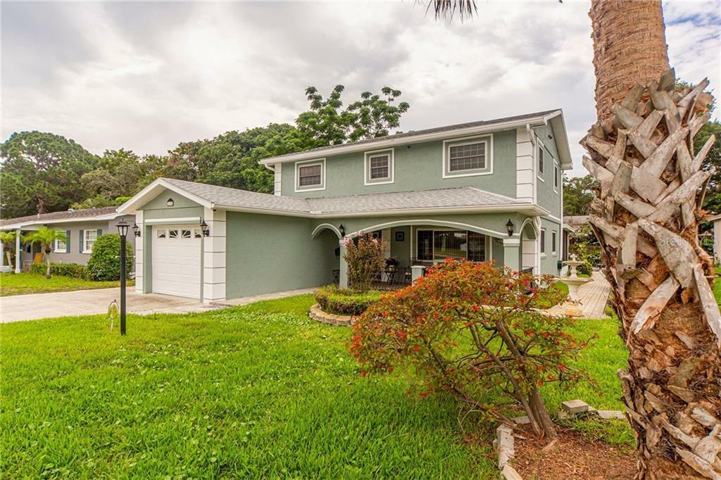 Property Photo:  2142 Pinellas Point Drive S  FL 33712 