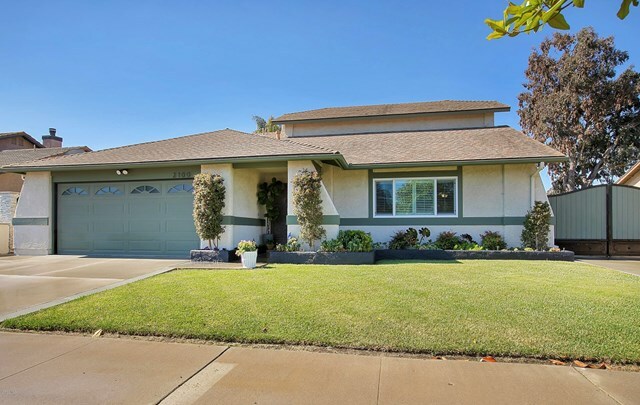 Property Photo:  2100 Outsail Lane  CA 93035 