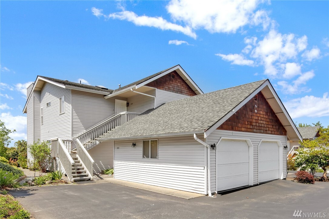 Property Photo: 1521 Fourth Street 1A WA 98225
