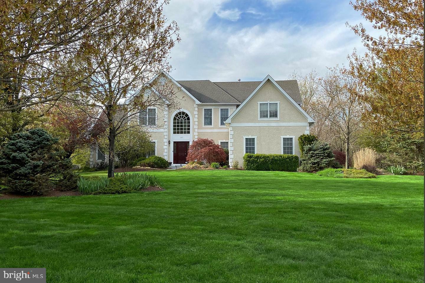 Property Photo:  117 Saxon Way  NJ 08558 