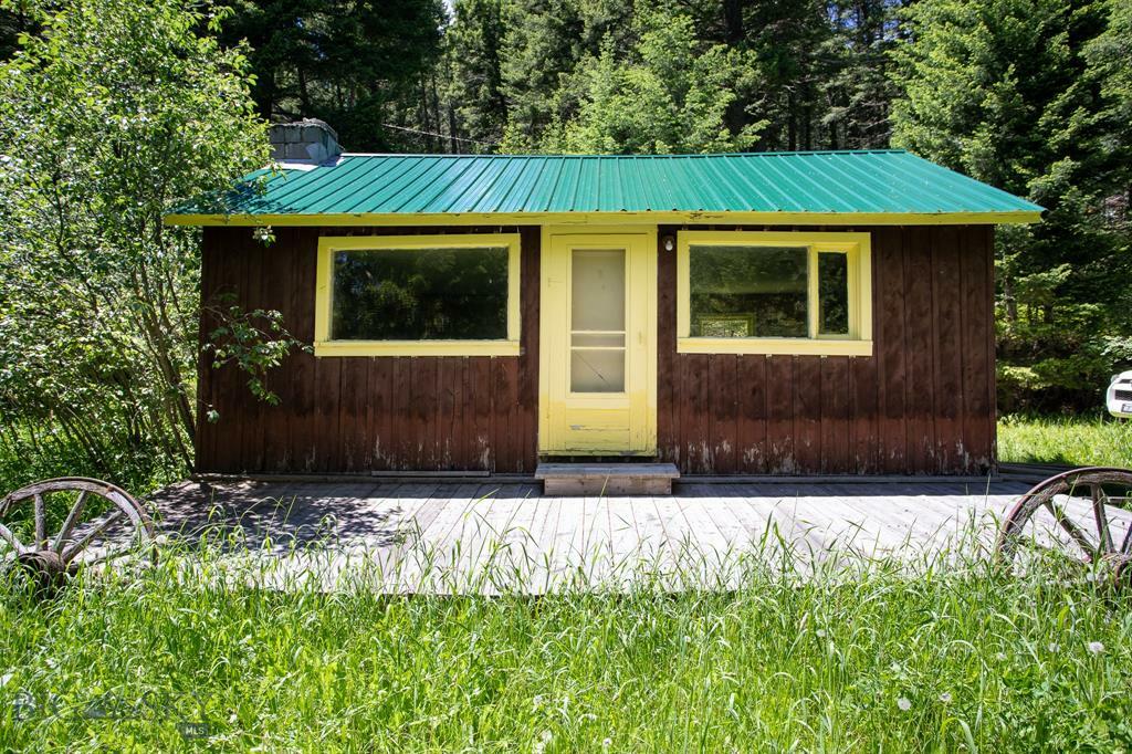 Property Photo:  63919 Gallatin Road  MT 57930 