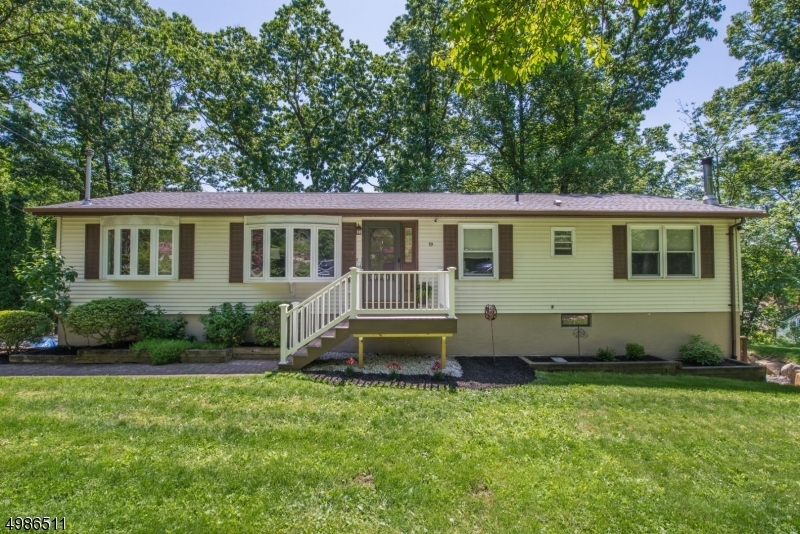 Property Photo:  19 Evergreen Rd  NJ 07834 