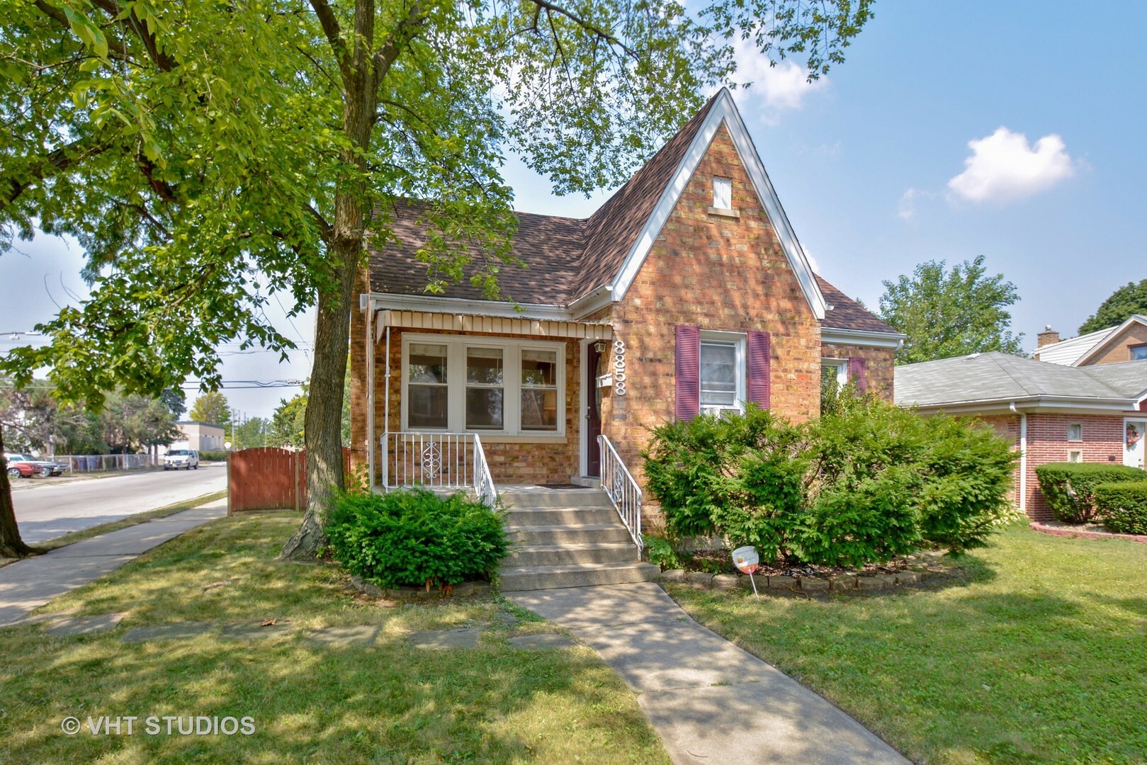 Property Photo: 8858 South Utica Avenue IL 60805