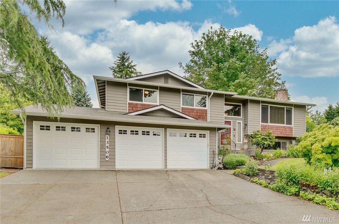 Property Photo:  13506  131st Avenue NE  WA 98034 