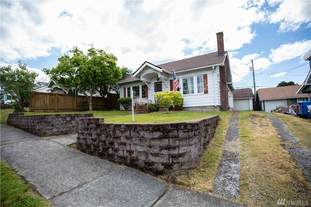 Property Photo:  4010 E I St  WA 98404 