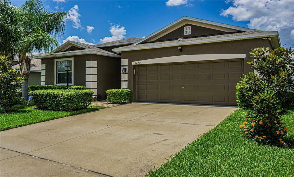 Property Photo:  3279 Berwick Lane  FL 33810 