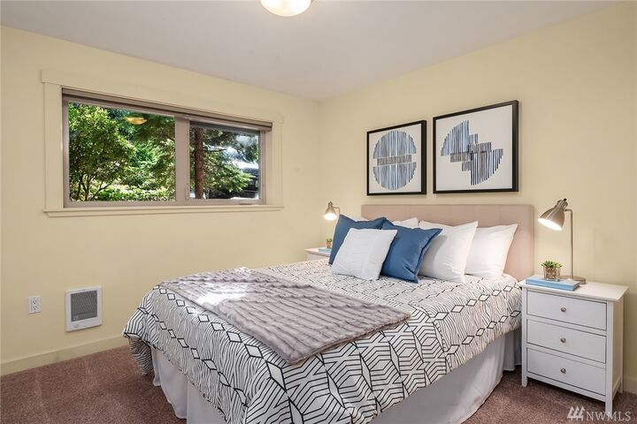 Property Photo: 15155 NE 82nd Street 104 WA 98052