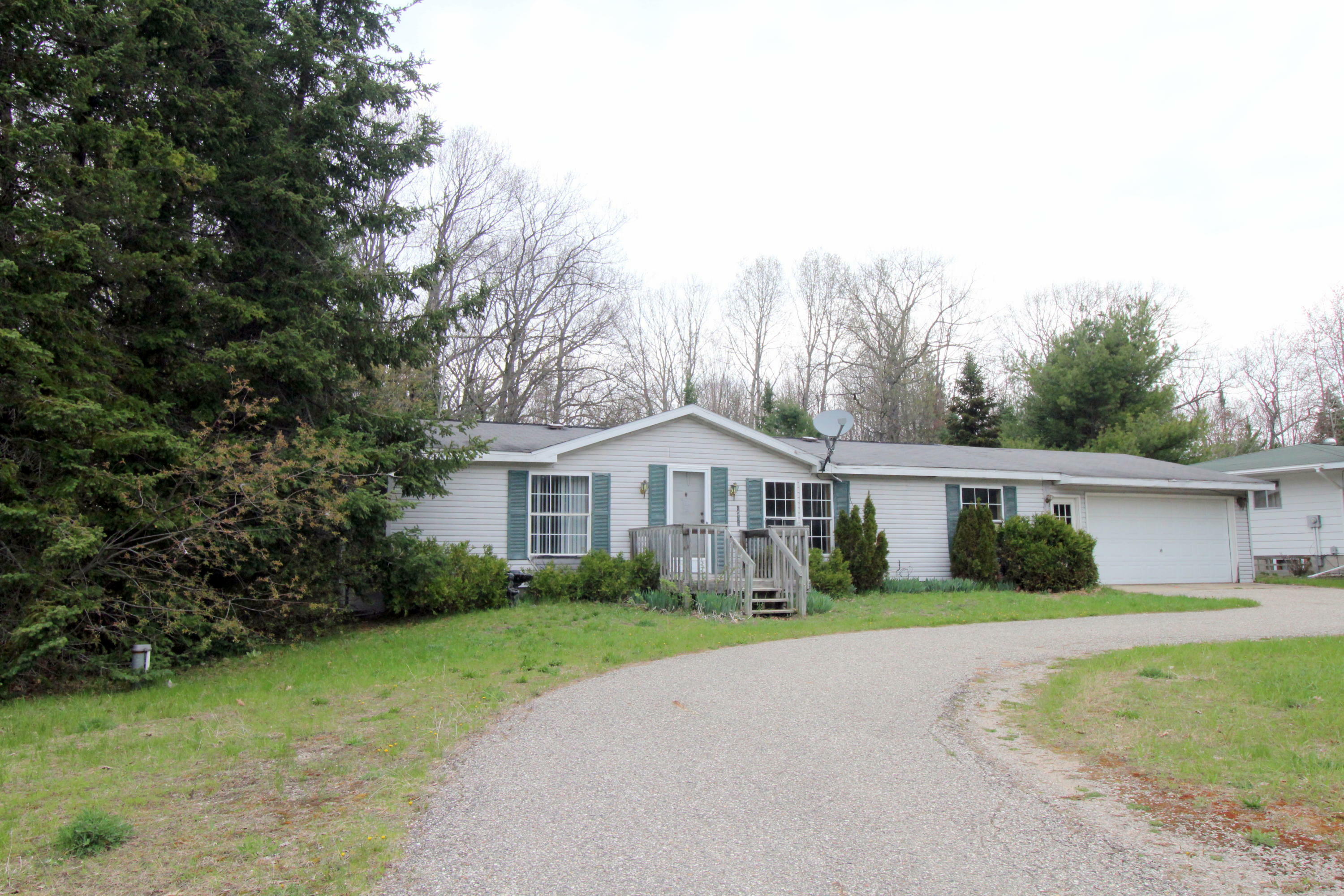 Property Photo:  4586 Onaway Road  MI 49749 