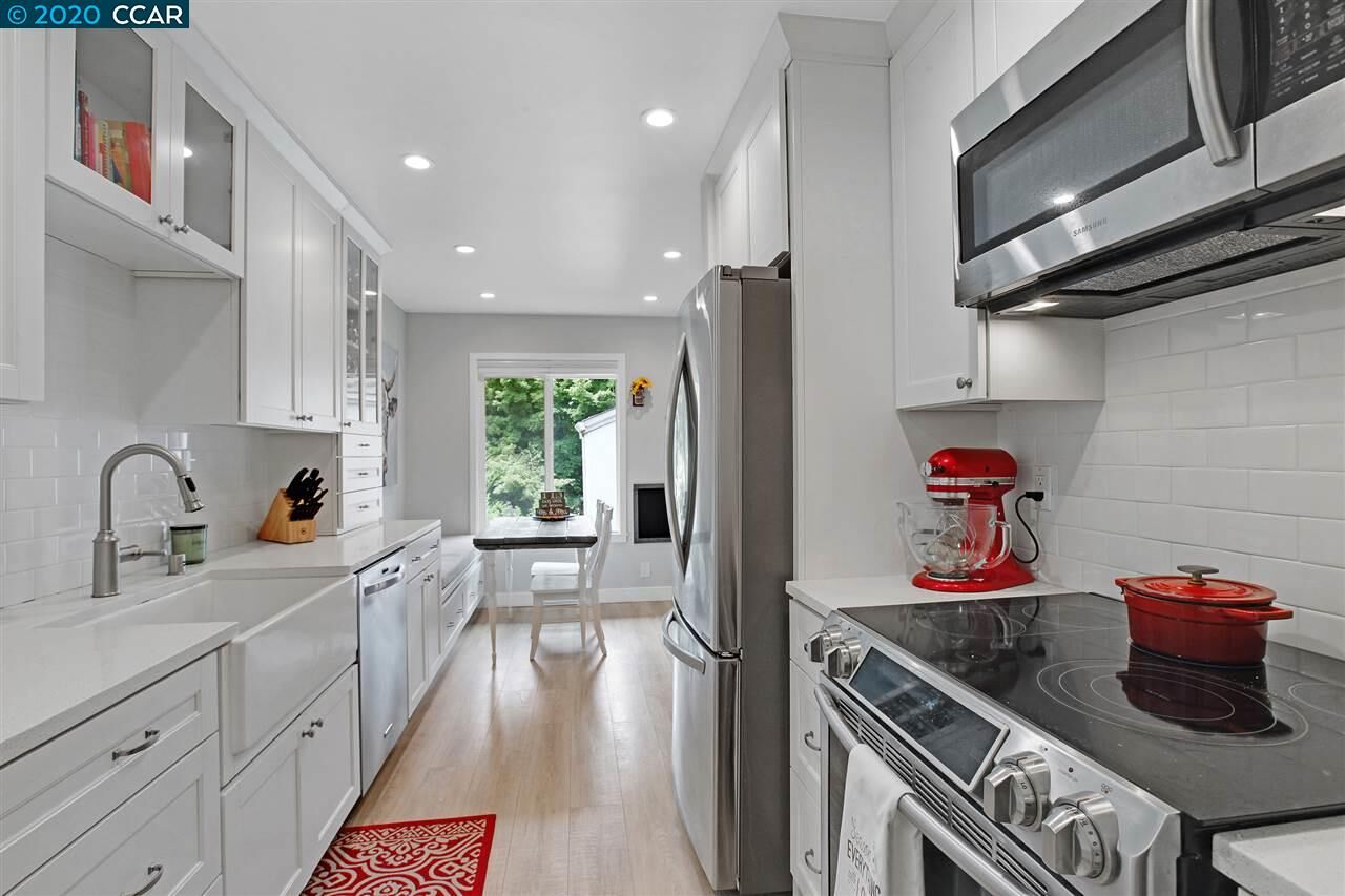 Property Photo: 1251 Homestead Ave 136 CA 94598