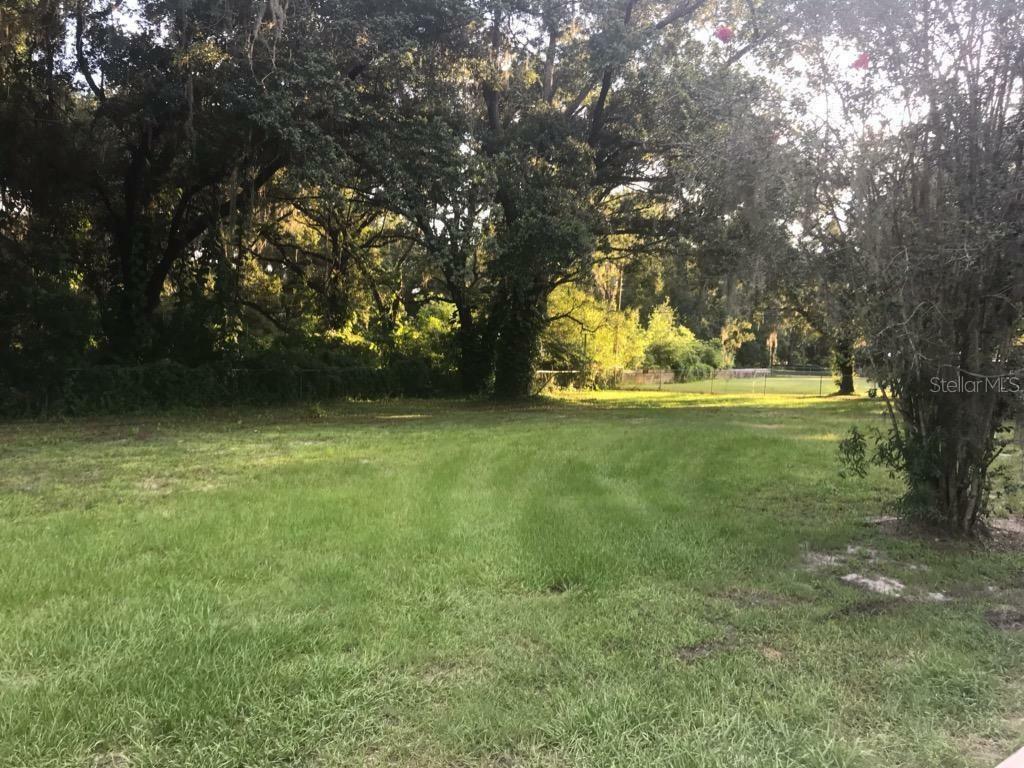 Property Photo:  3924 Glenoak Drive N  FL 33810 