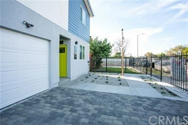 Property Photo:  614 W 85th Street 1/2  CA 90044 