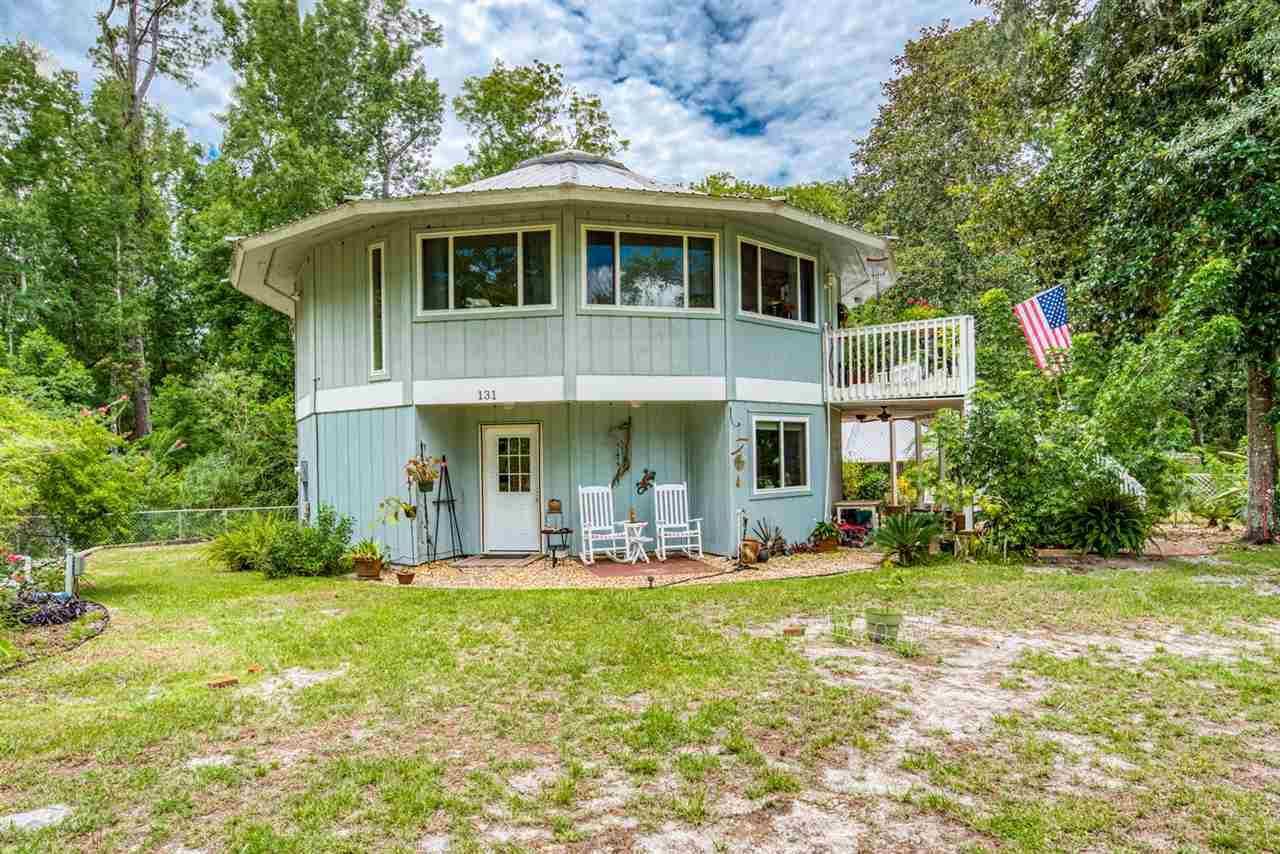 Property Photo:  131 Cedar St  FL 32187 