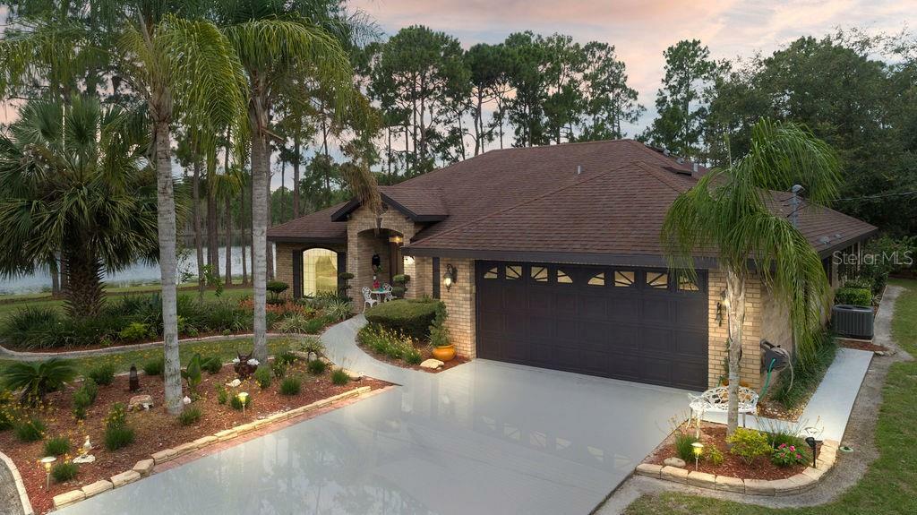 Property Photo: 2695 Kingsdale Drive FL 32738
