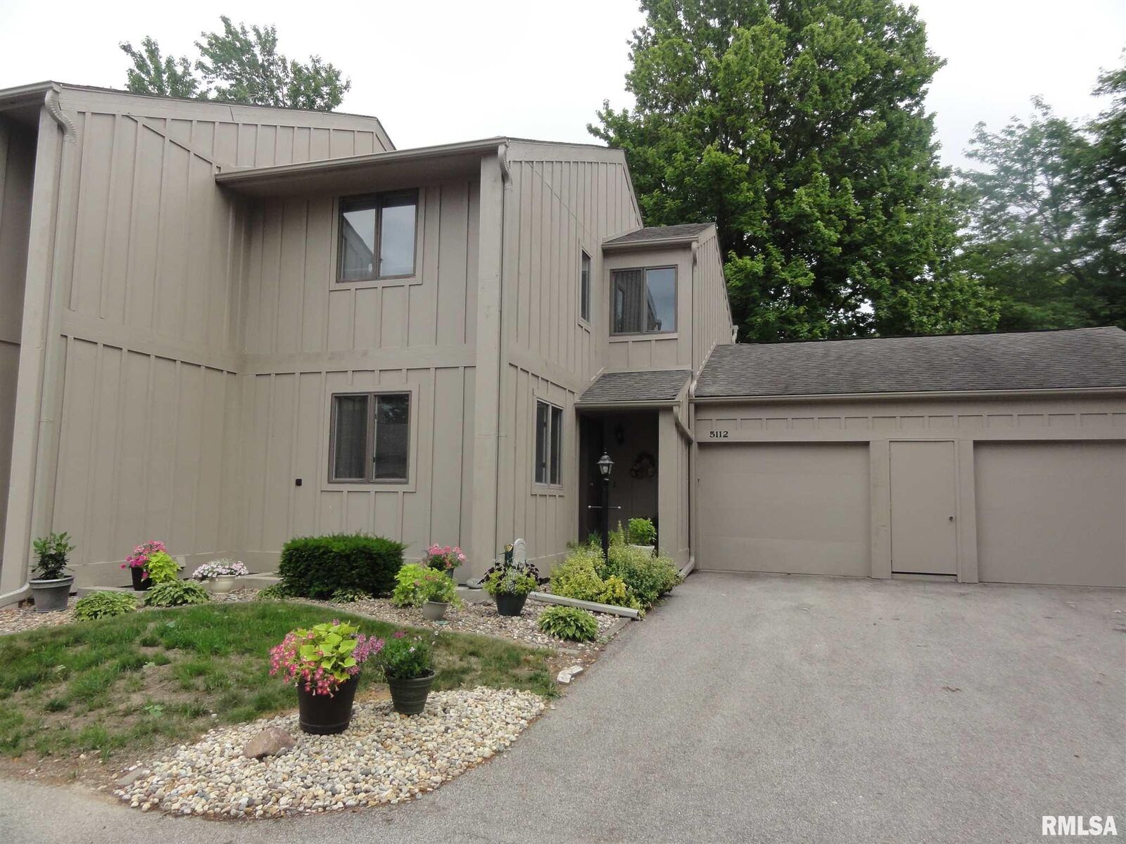 Property Photo:  5112 W Arrowood Place  IL 61615 