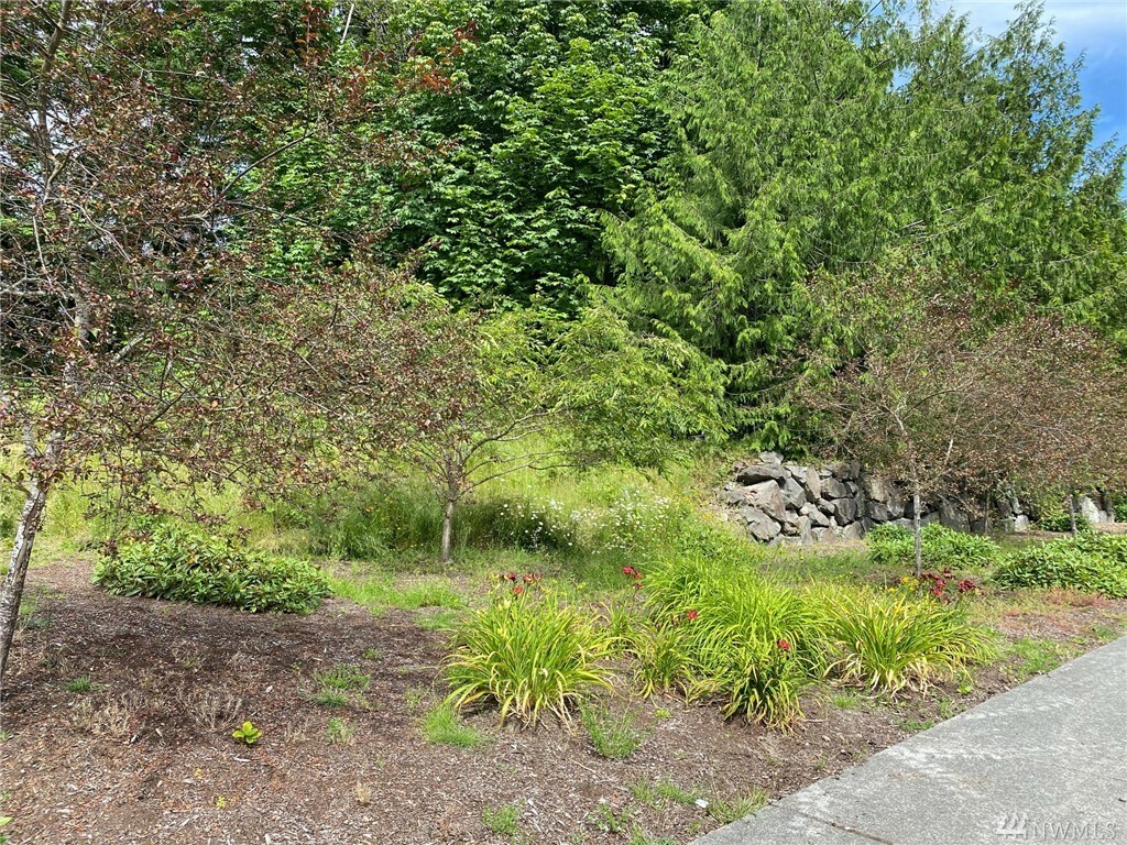 Property Photo:  19840 NE 42nd St  WA 98074 