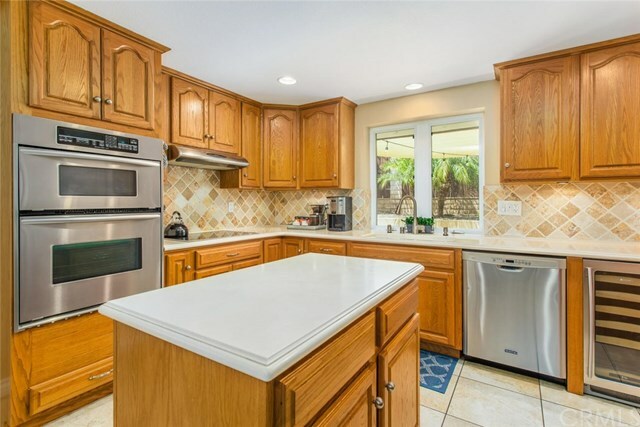 Property Photo: 5528 Electric Avenue CA 92407