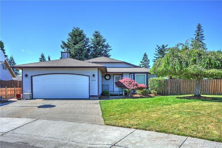 9010  49th Drive NE  Marysville WA 98270 photo