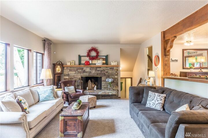 Property Photo:  15601  Cascadian Way  WA 98012 