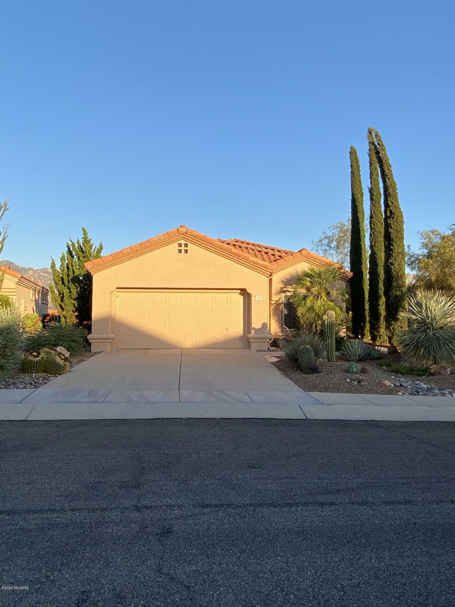 Property Photo:  14286 N Wisteria Way  AZ 85755 