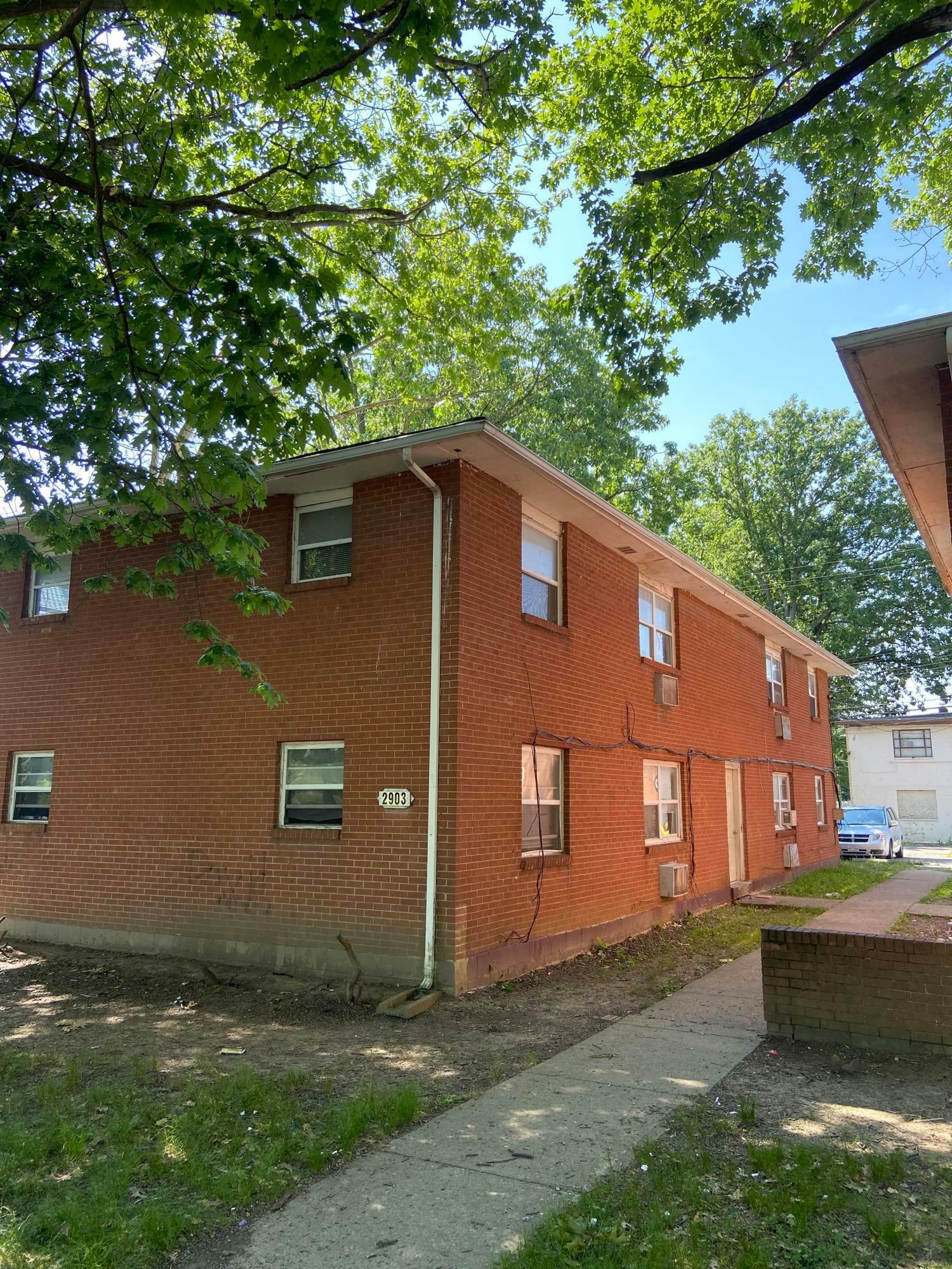 Property Photo: 2903 E 9th Avenue OH 43219