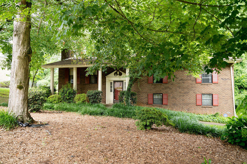 Property Photo: 510 Charlotte St TN 37303