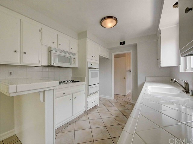 Property Photo: 7840 E Ring Street CA 90808