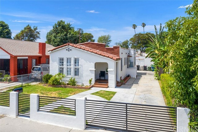 Property Photo:  337 E Colden Avenue  CA 90003 