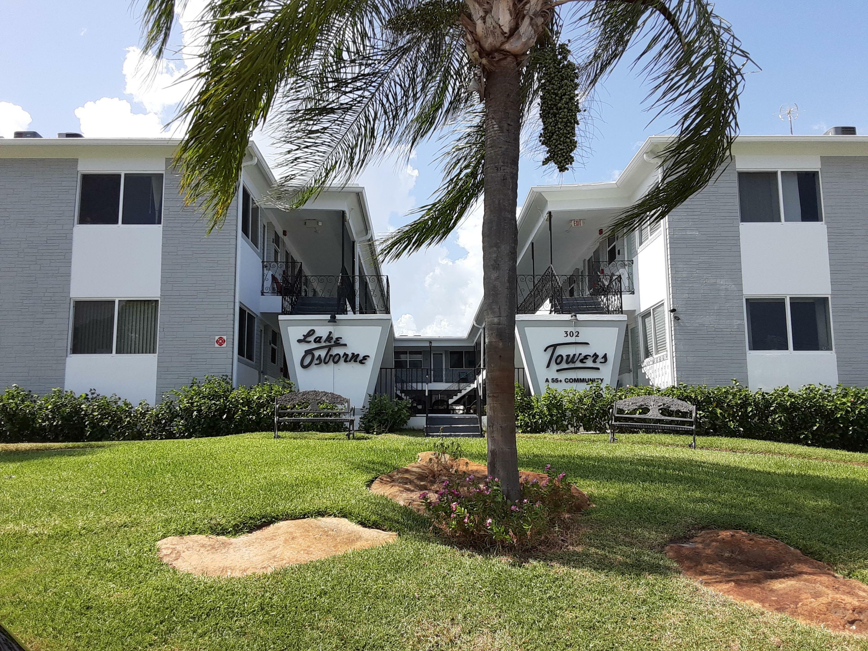 Property Photo:  302 Lake Osborne Drive 29  FL 33461 