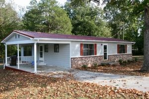 Property Photo: 137 Dogwood Lane TN 37354