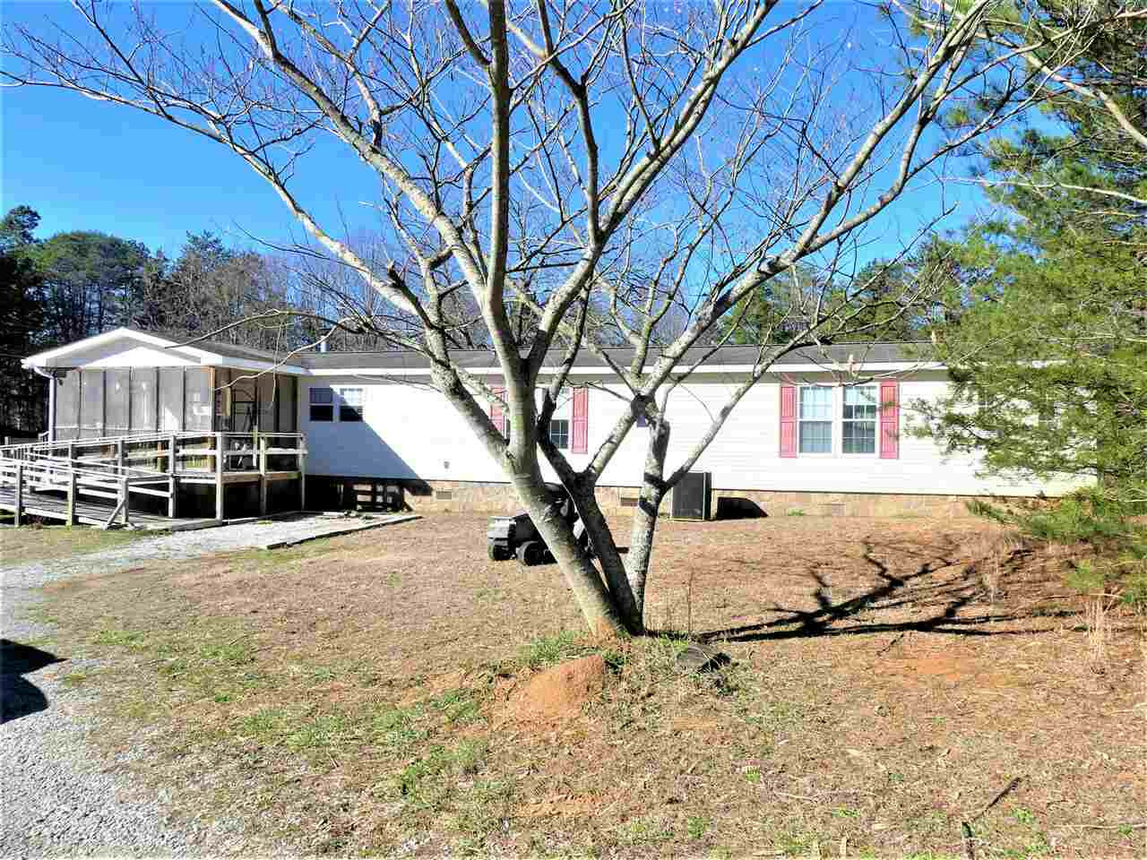 Property Photo: 463 County Road 408 TN 37354