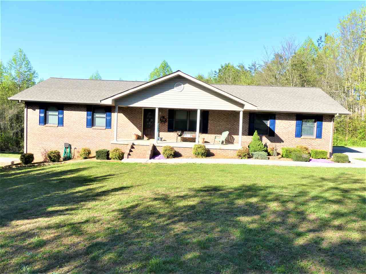 Property Photo: 197 County Road 790 TN 37331