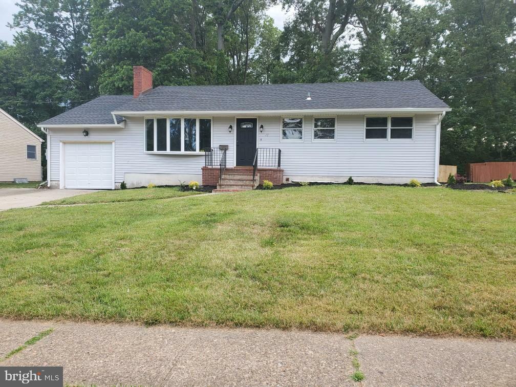 Property Photo:  17 Glen Mawr Drive  NJ 08618 