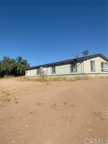 5876 Amestoy Road  Oak Hills CA 92344 photo