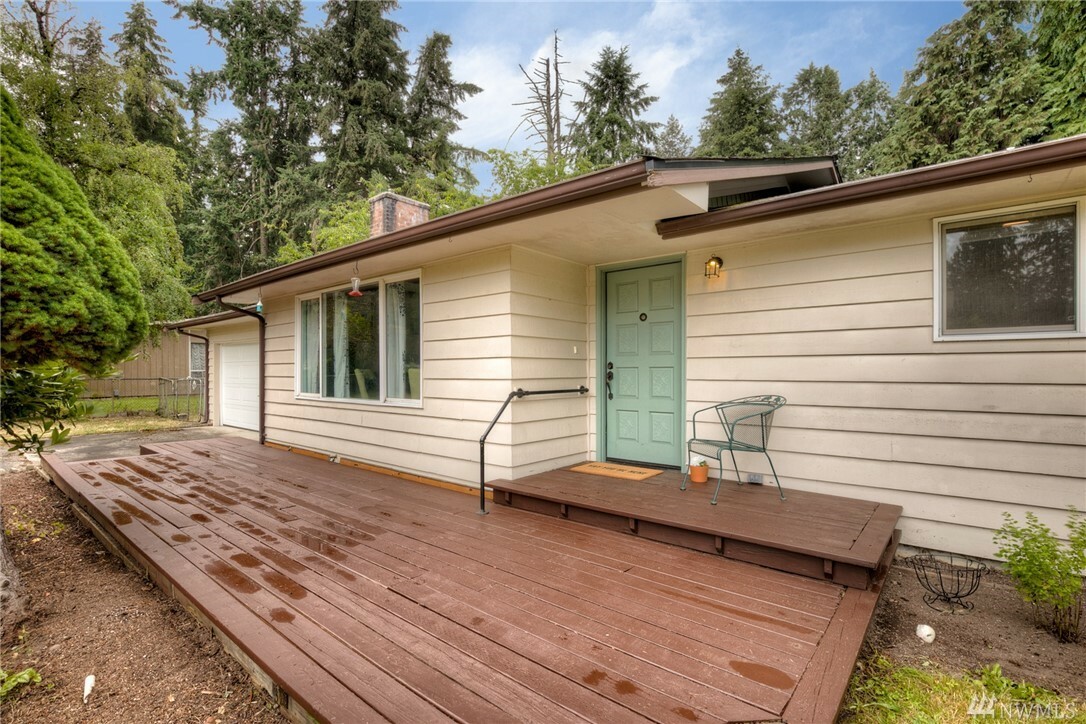 Property Photo:  14308 11th Ave S  WA 98444 