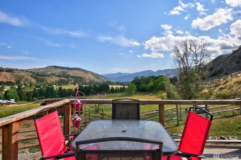 Property Photo:  11 Deer Meadow Lane  WA 98814 